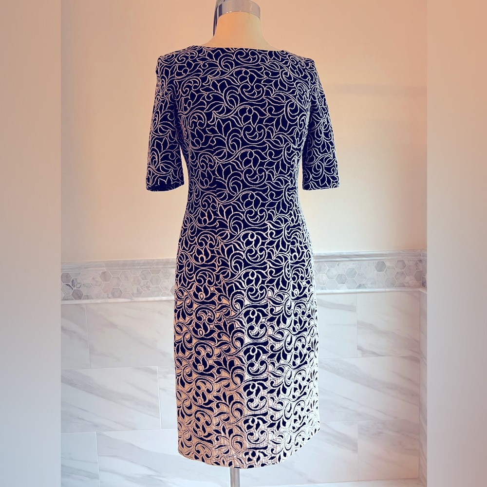 Betsey Johnson Textured Knit Ombré Black and White Elbow Sleeve Dress 6